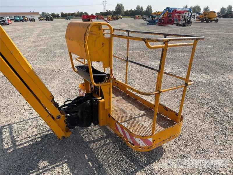 Manitou 180ATJ Diesel Articulating Boom Lift ブームリフト 屈伸型