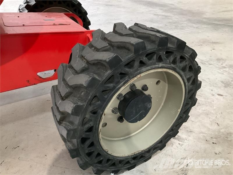 Manitou 200ATJ Nacelles articulées