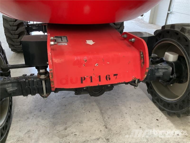 Manitou 200ATJ Iseliikuvad poomtõstukid