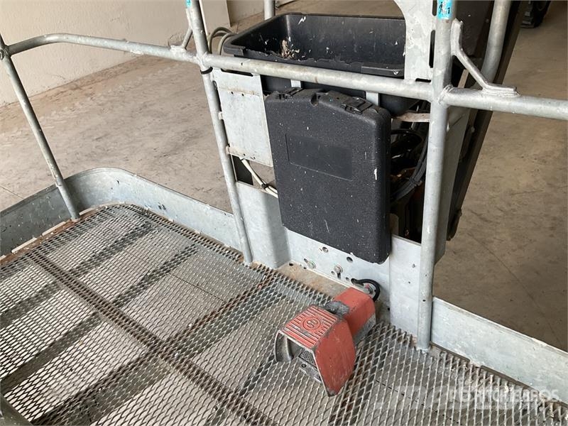 Manitou 200ATJ Strēles pacēlāji