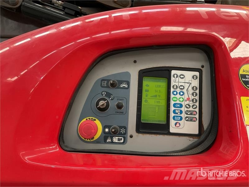 Manitou 200ATJ Iseliikuvad poomtõstukid