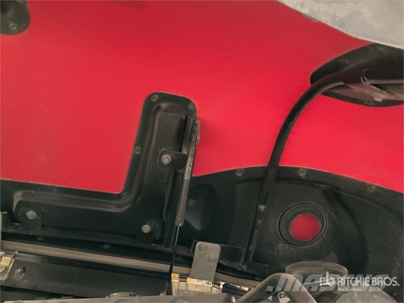Manitou 200ATJ Strēles pacēlāji