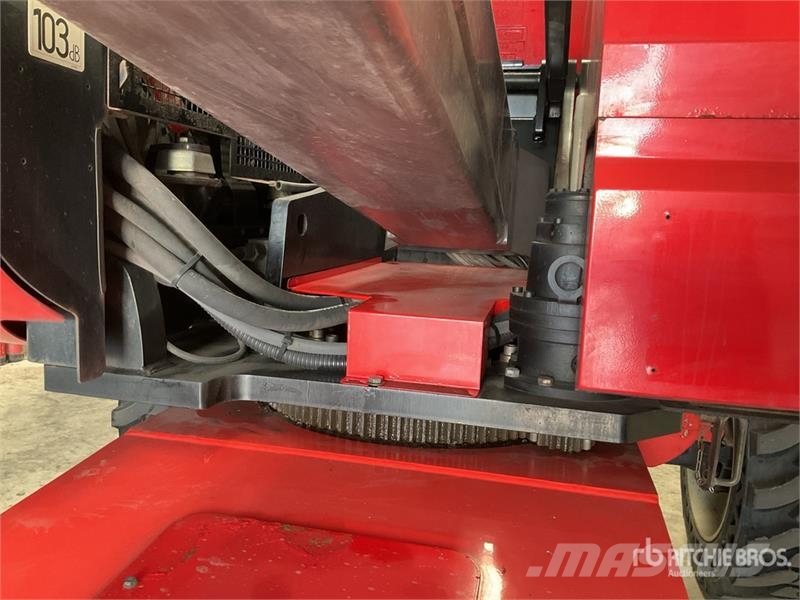 Manitou 200ATJ Iseliikuvad poomtõstukid