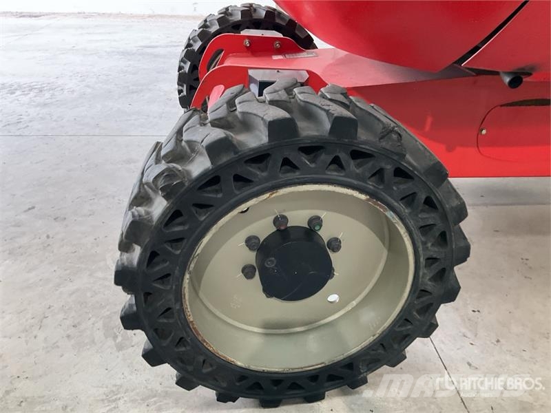 Manitou 200ATJ Nacelles articulées