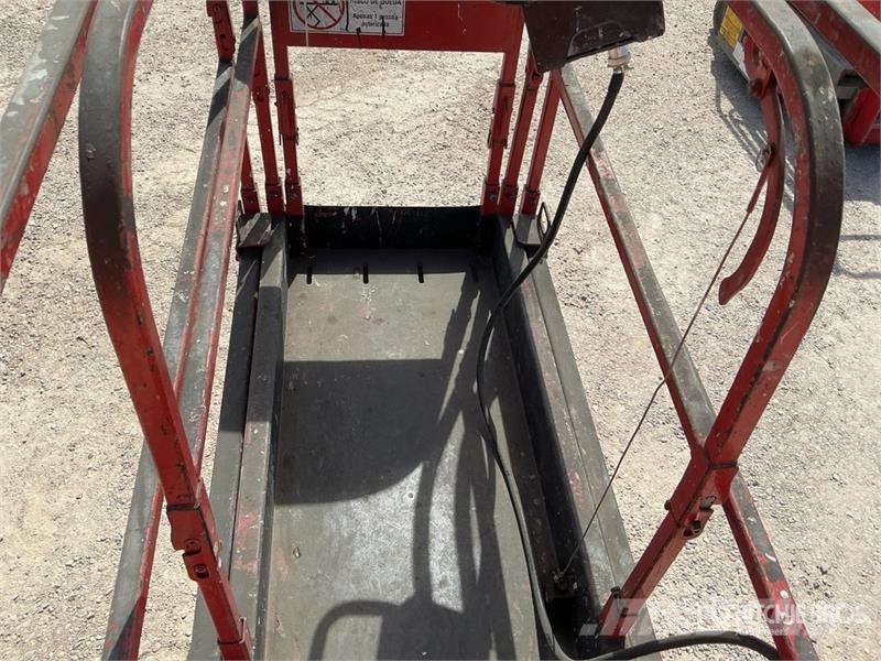 Manitou 78XE Electric Scissor Lift رافعات مقصية الشكل