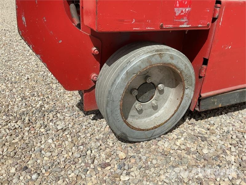Manitou 78XE Electric Scissor Lift رافعات مقصية الشكل