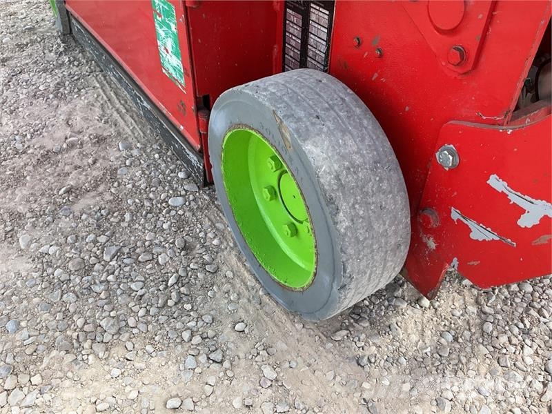 Manitou 78XE Electric Scissor Lift رافعات مقصية الشكل