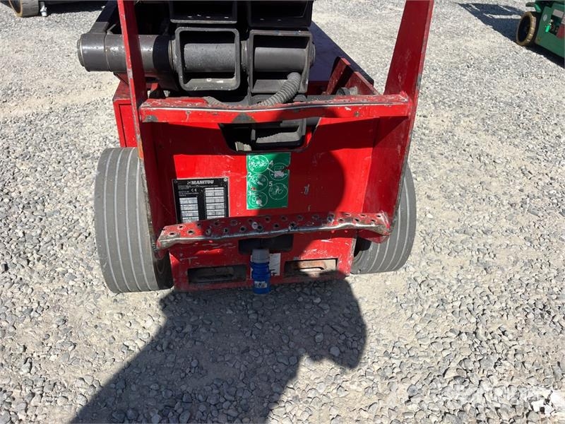 Manitou 81XE Scissor Lift Saxlifte