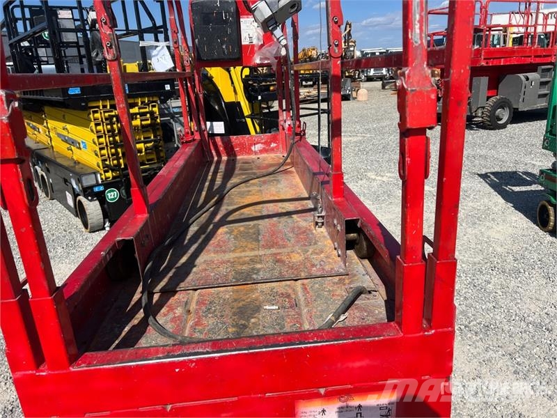 Manitou 81XE Scissor Lift Saxlifte