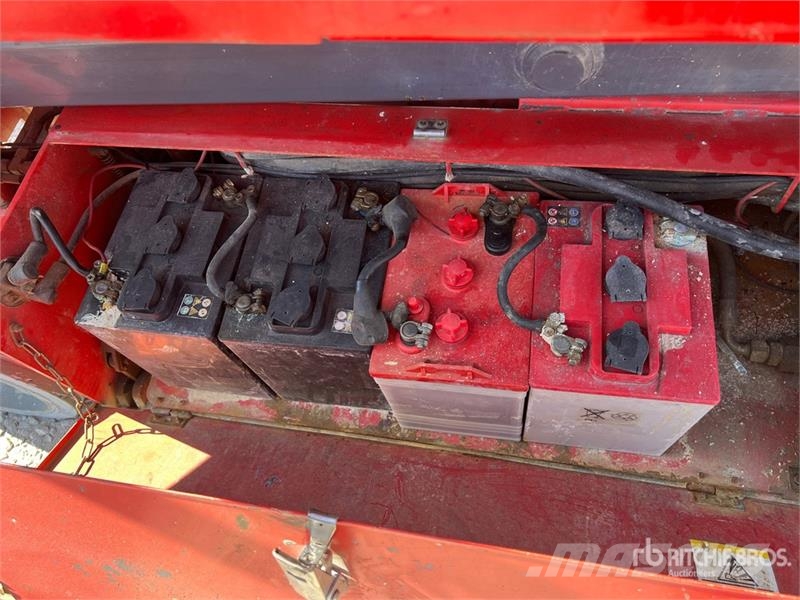 Manitou 81XE Scissor Lift Saxlifte