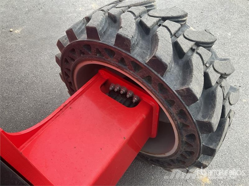 Manitou MAN GO 12 4WD Diesel Articulating Boom Lift Articulated boom lifts
