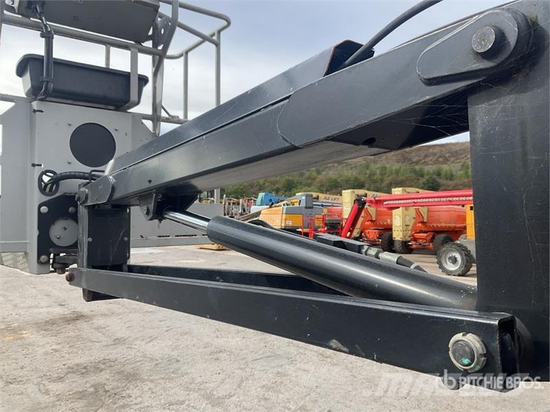 Manitou MAN GO 12 4WD Diesel Articulating Boom Lift Articulated boom lifts
