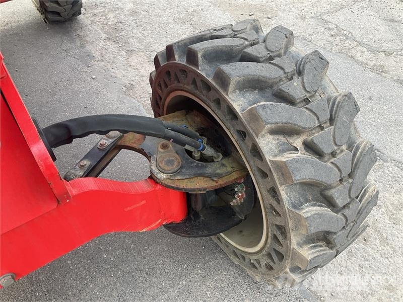 Manitou MAN GO 12 4WD Diesel Articulating Boom Lift Articulated boom lifts