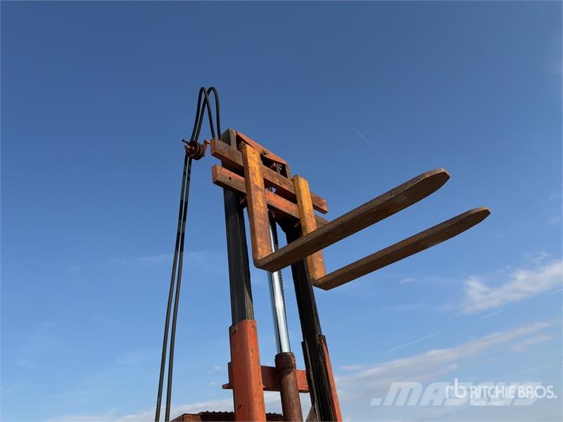 Manitou MB40B 4000 kg 4x2 Rough Terrain Forklift Geländestapler