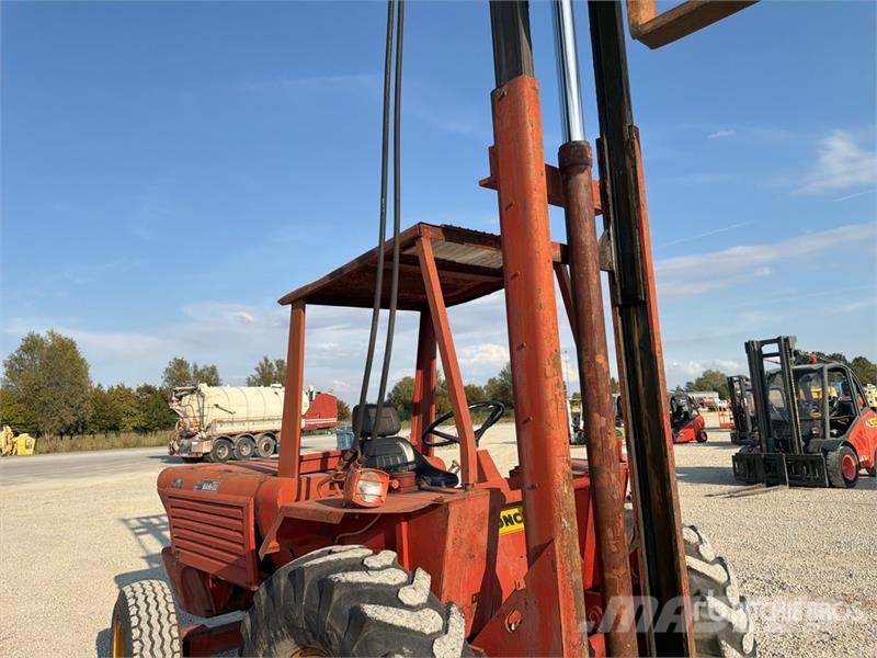 Manitou MB40B 4000 kg 4x2 Rough Terrain Forklift Geländestapler