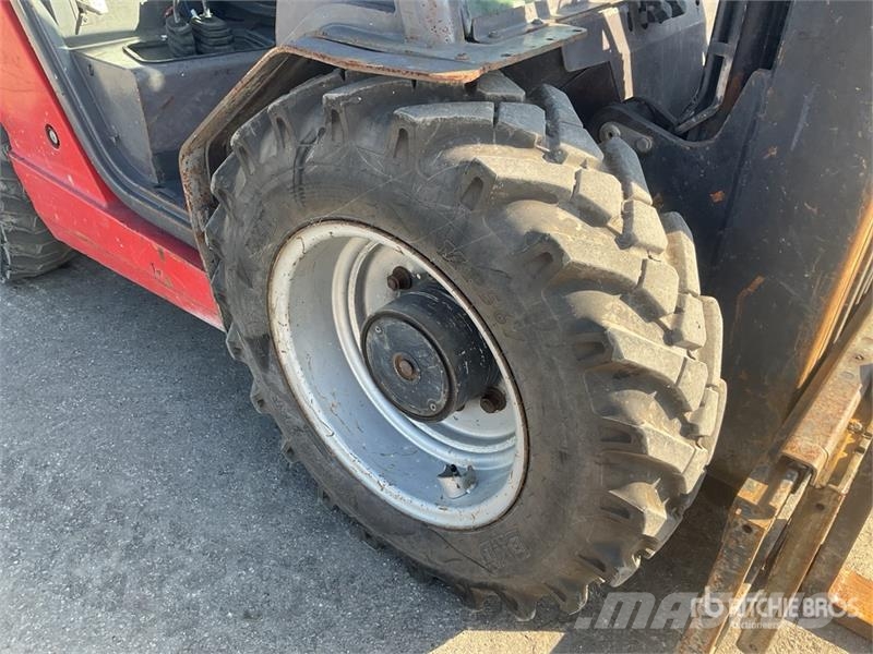 Manitou MH25-4 T 2500 kg Rough Terrain Forklift Maastikutõstukid