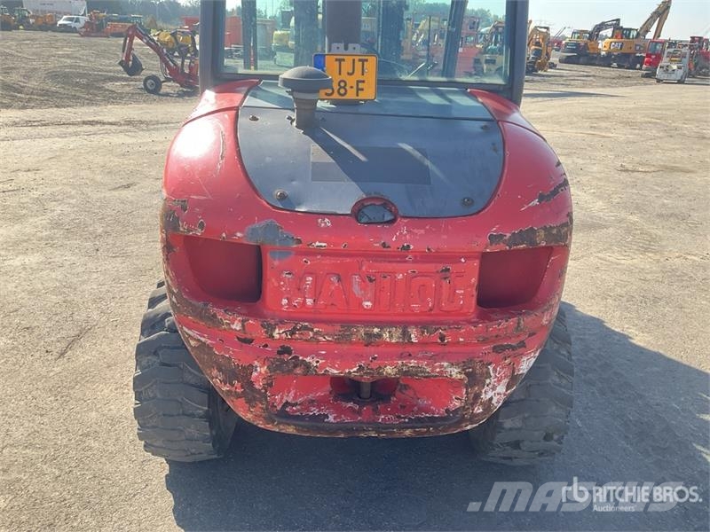 Manitou MH25-4 T 2500 kg Rough Terrain Forklift Maastikutõstukid