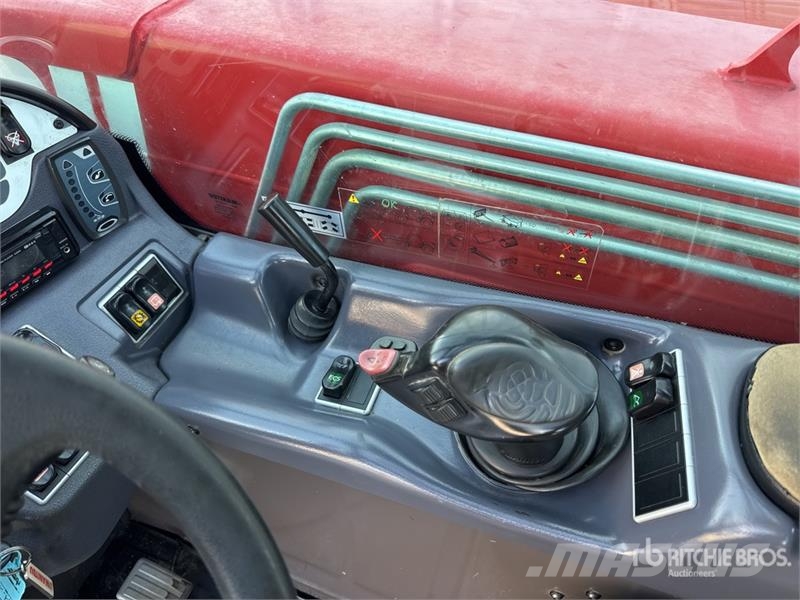 Manitou MLT735-120LSU POWERSHIFT Telescopic handlers