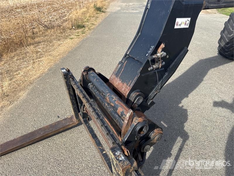 Manitou MLT735-120LSU POWERSHIFT Telescopic handlers
