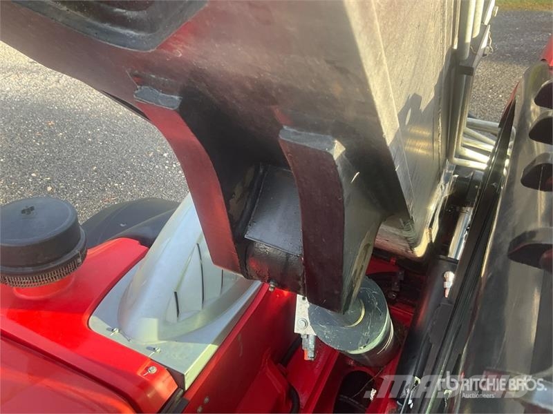 Manitou MLT741-140 V Plus Telehandler Teleskopiskie manipulatori