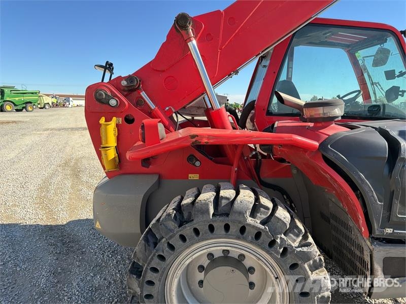Manitou MLT845H Telehandler مناولات متداخلة