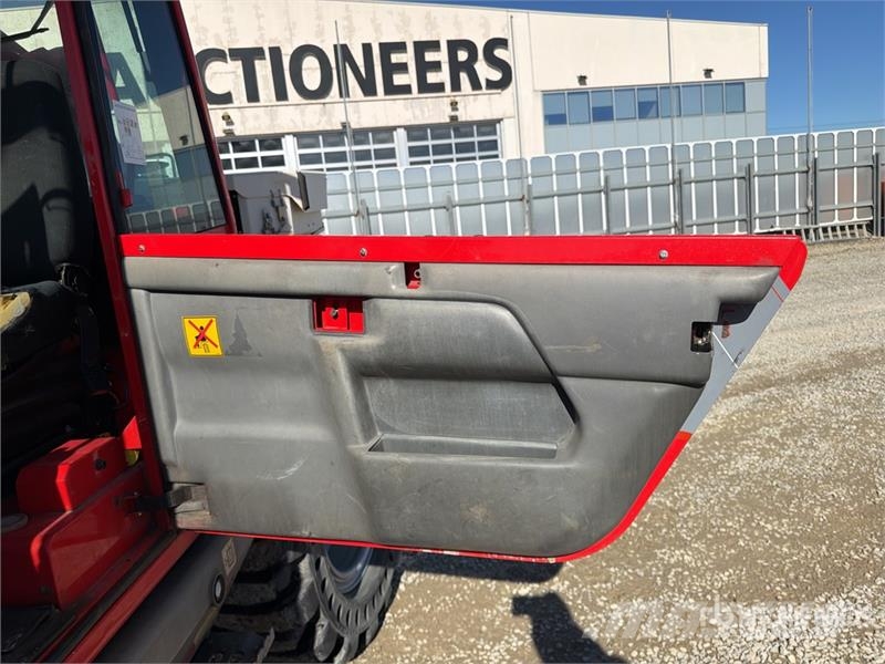 Manitou MLT845H Telehandler مناولات متداخلة