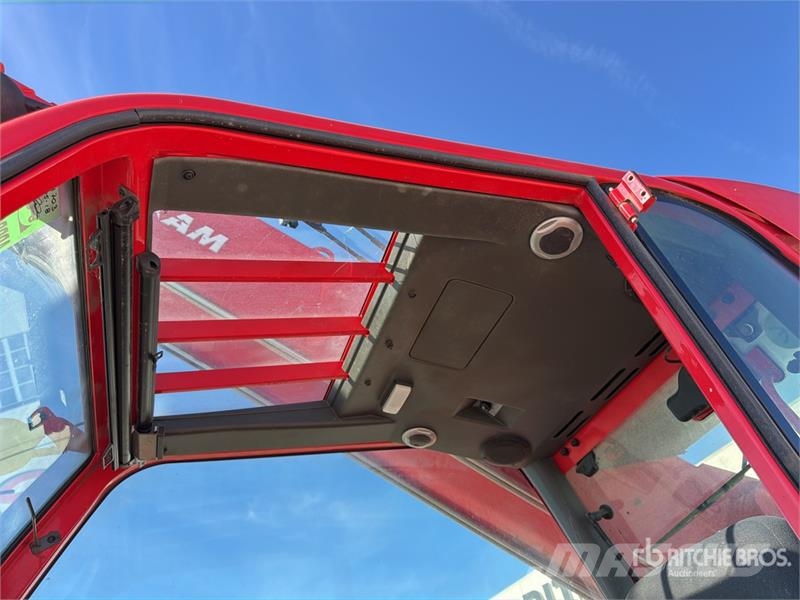 Manitou MLT845H Telehandler مناولات متداخلة