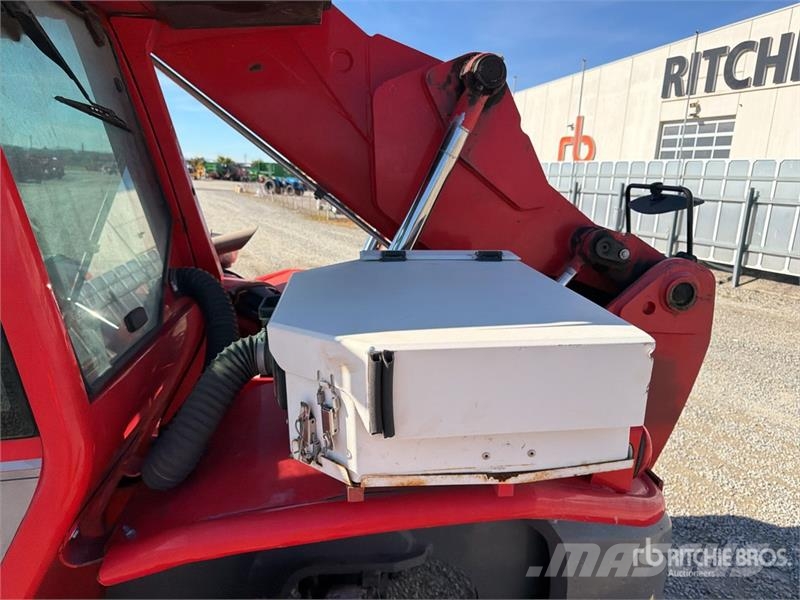 Manitou MLT845H Telehandler مناولات متداخلة