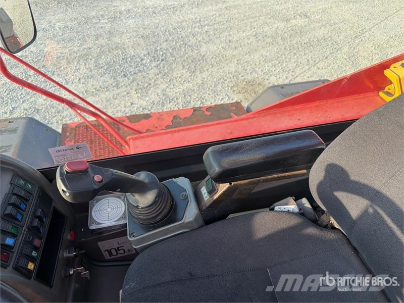Manitou MRT1840 مناولات متداخلة