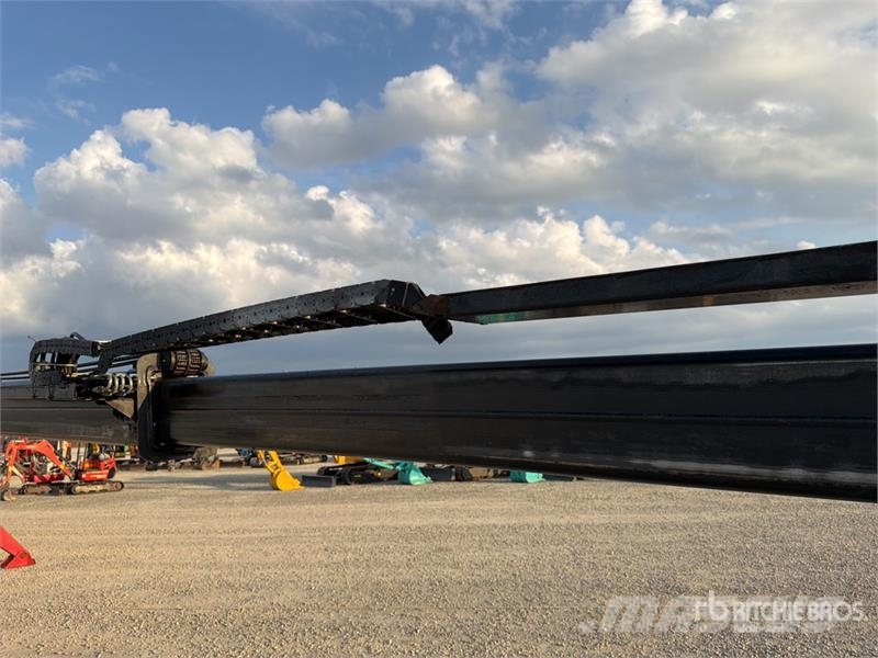 Manitou MRT1840 مناولات متداخلة