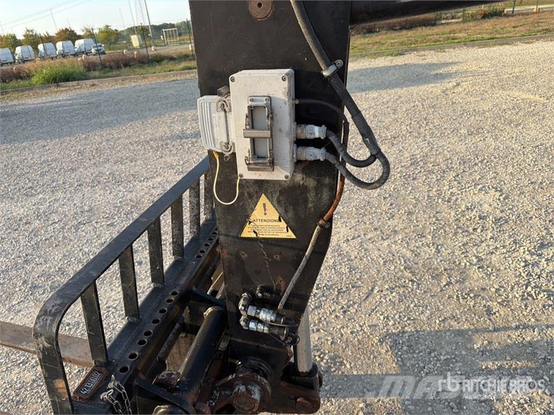 Manitou MRT1840 مناولات متداخلة