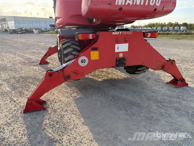 Manitou MRT1840 مناولات متداخلة