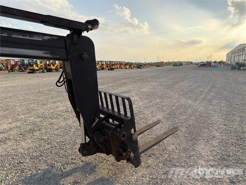 Manitou MRT1840 مناولات متداخلة