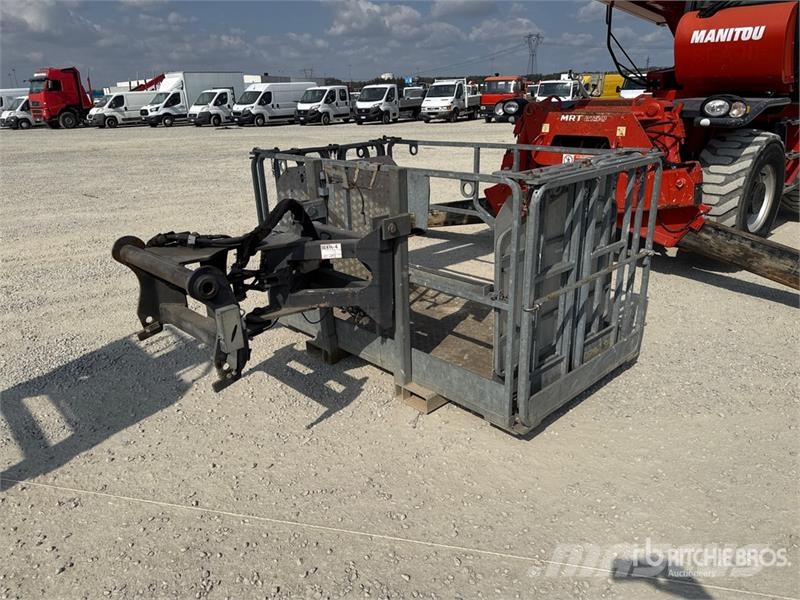 Manitou MRT2150 Privilege+ مناولات متداخلة
