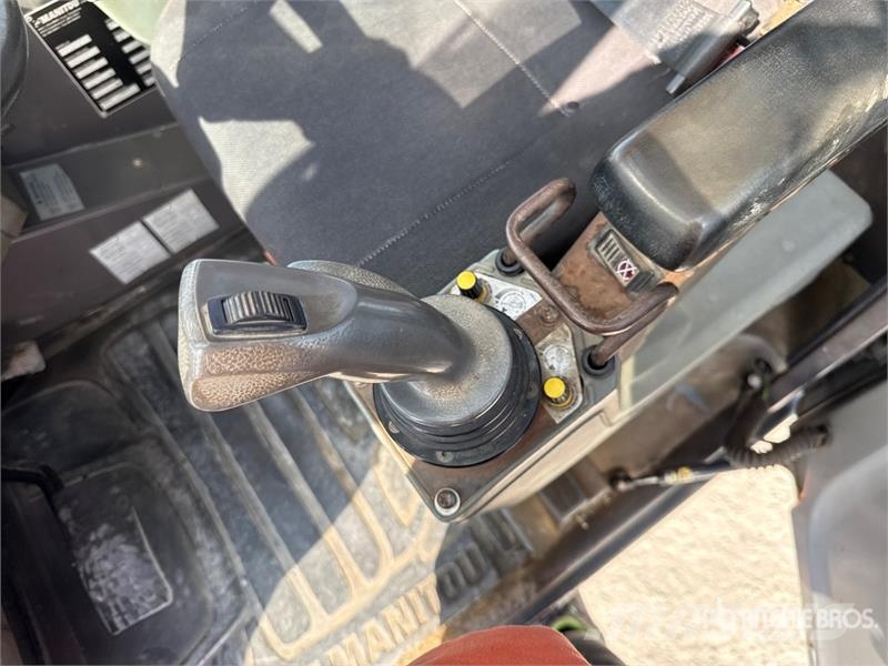 Manitou MRT2150 Privilege+ مناولات متداخلة
