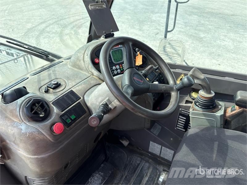 Manitou MRT2150 Privilege+ مناولات متداخلة