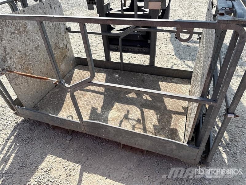 Manitou MRT2150 Privilege+ مناولات متداخلة