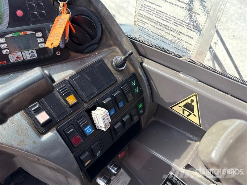 Manitou MRT2150 Privilege+ مناولات متداخلة
