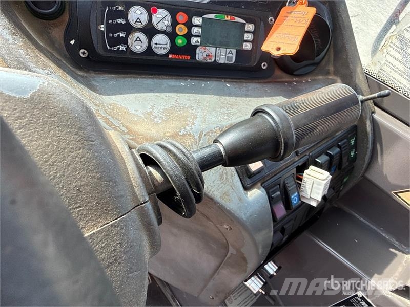Manitou MRT2150 Privilege+ مناولات متداخلة