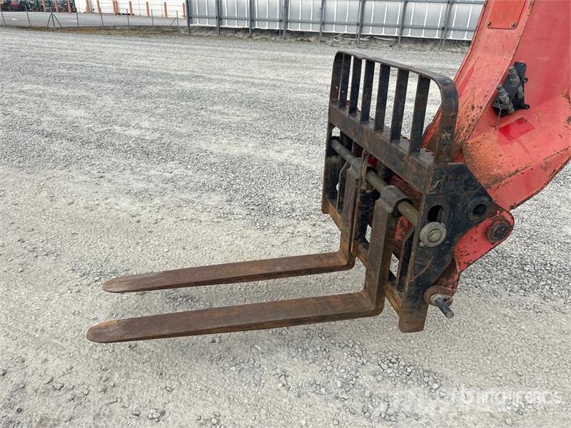 Manitou MT1435SL مناولات متداخلة