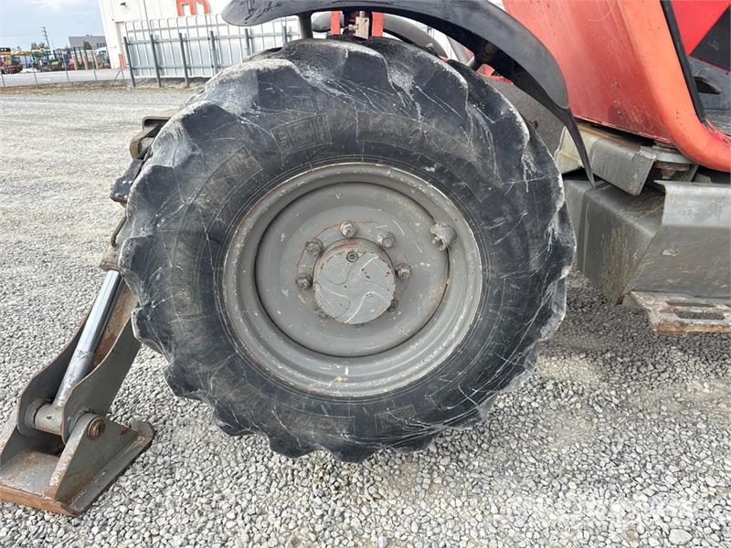 Manitou MT1435SL مناولات متداخلة