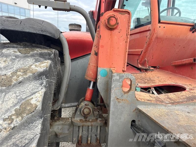 Manitou MT1435SL مناولات متداخلة
