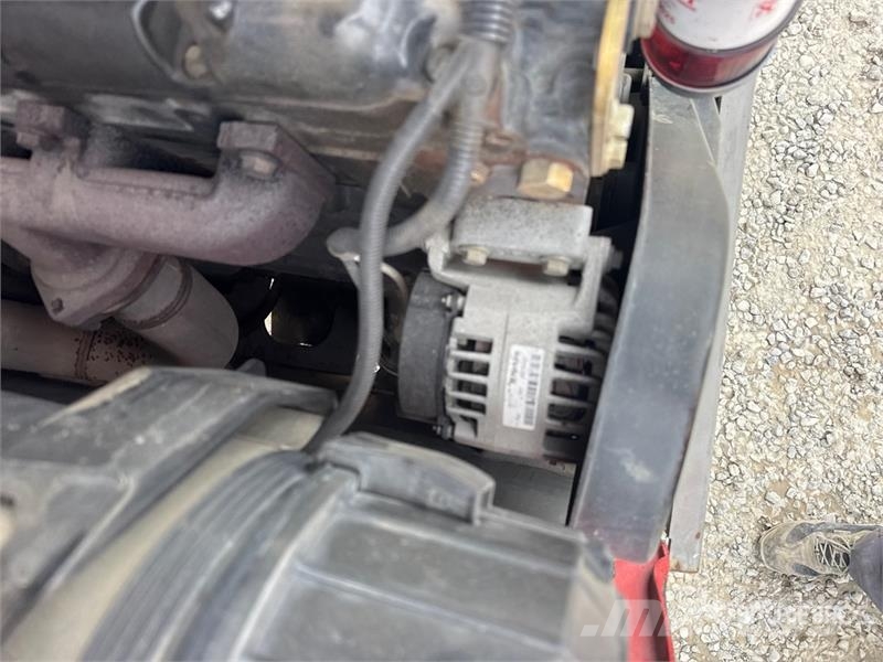 Manitou MT1435SL مناولات متداخلة