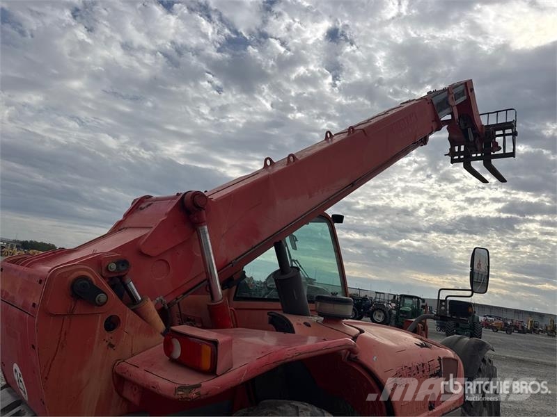 Manitou MT1435SL مناولات متداخلة