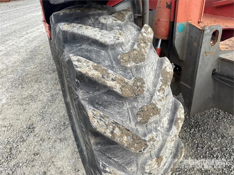 Manitou MT1435SL مناولات متداخلة