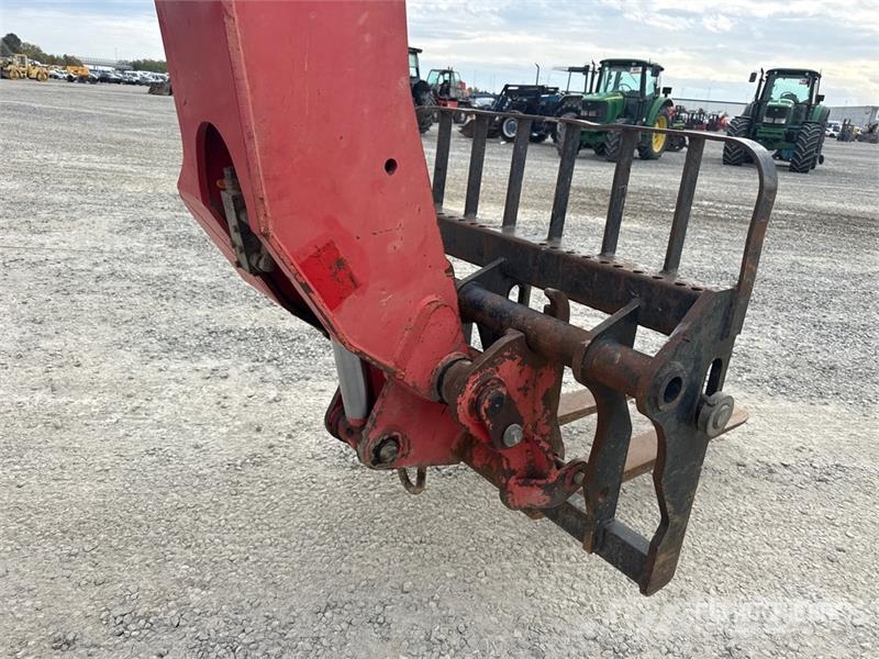 Manitou MT1435SL مناولات متداخلة
