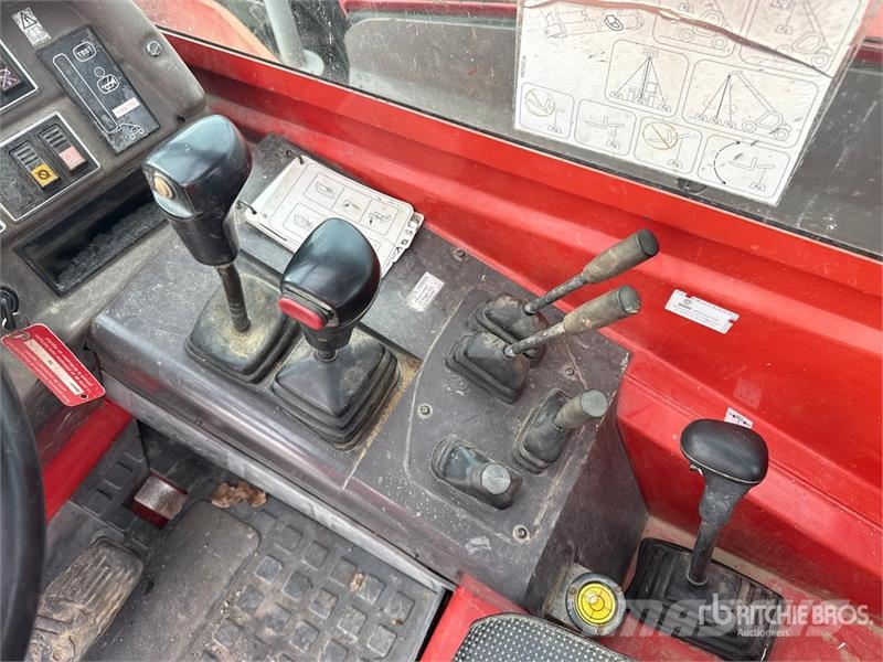 Manitou MT1435SL مناولات متداخلة