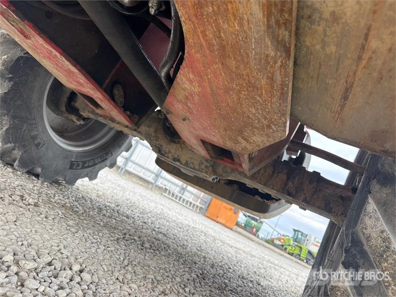 Manitou MT1435SL مناولات متداخلة