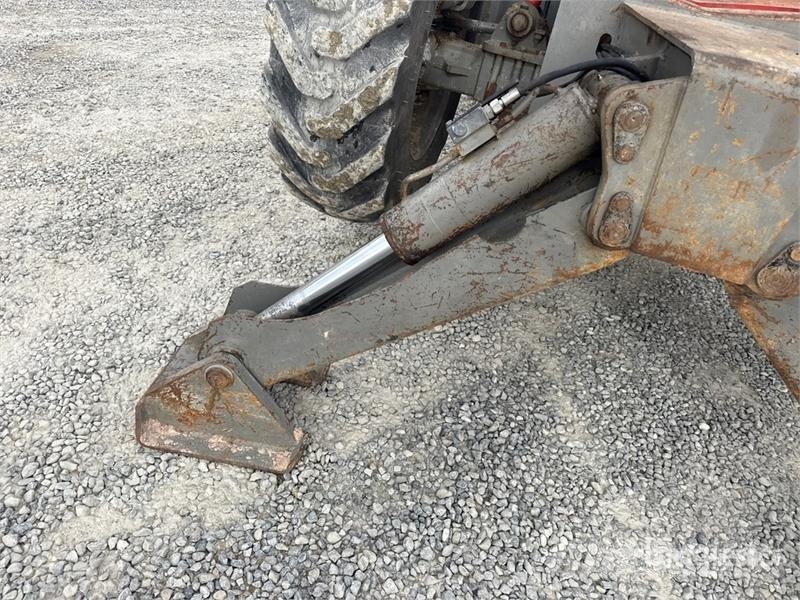 Manitou MT1435SL مناولات متداخلة