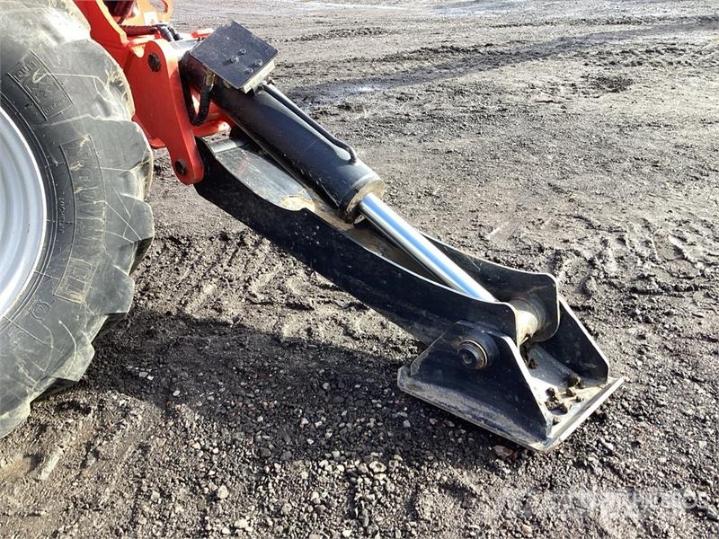 Manitou MT1440 مناولات متداخلة